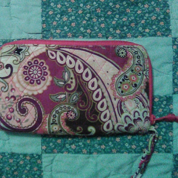 Vera Bradley Handbags - Vera Bradley wallet